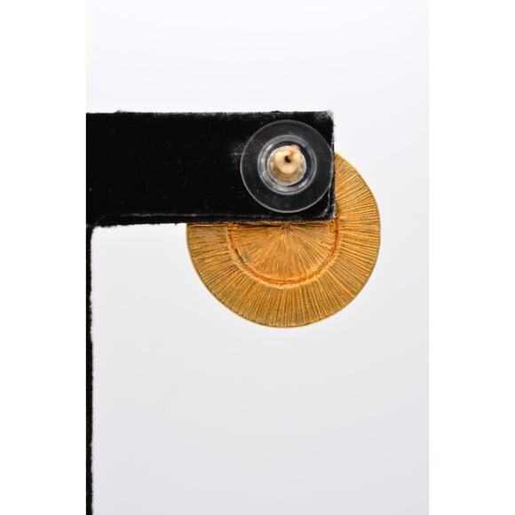 Vintage Roman Coin Earrings Brushed Gold Matte Black Enamel Chunky NOS 1980s 9E - Picture 9 of 12